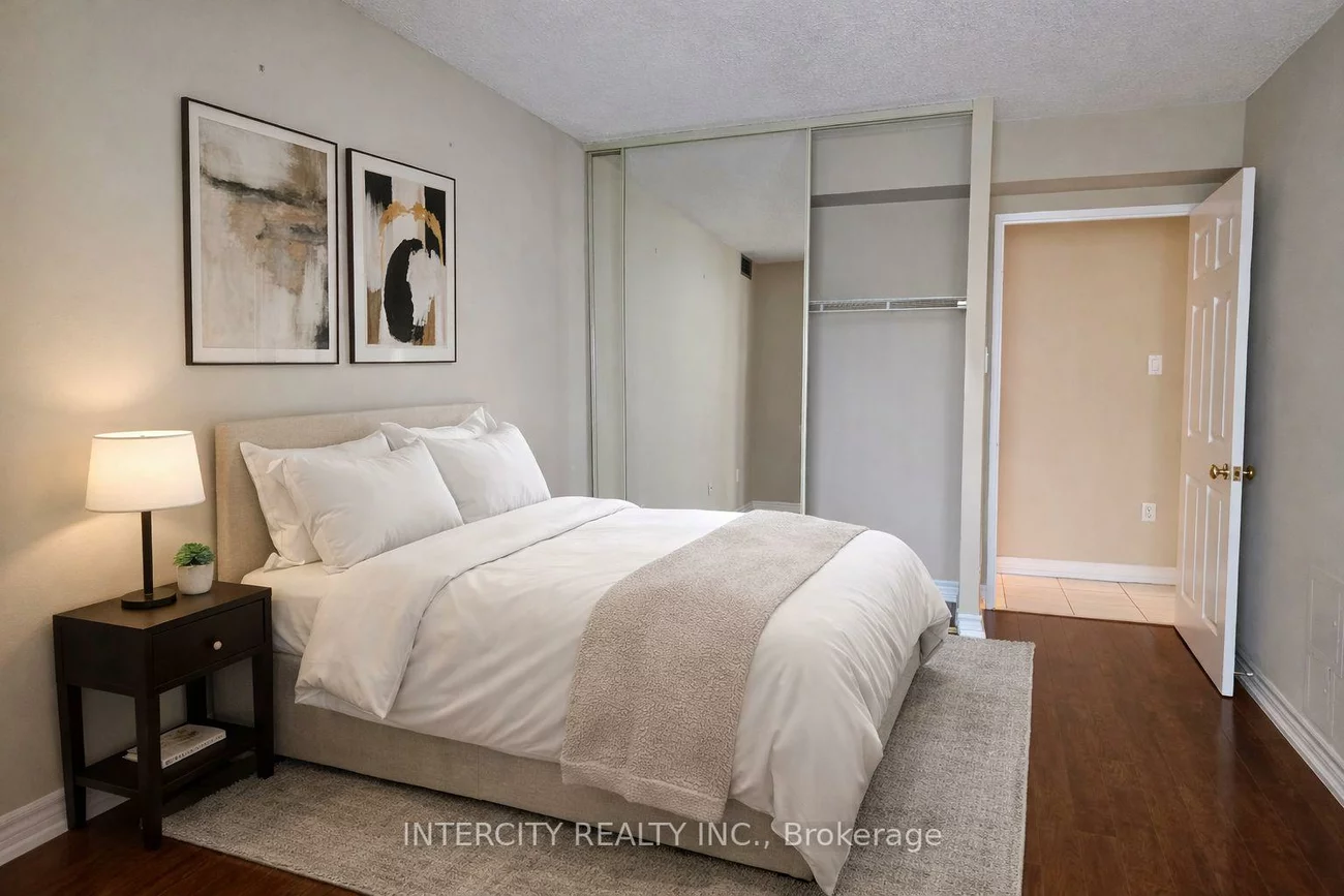 40, Harding, North Richvale, Richmond Hill