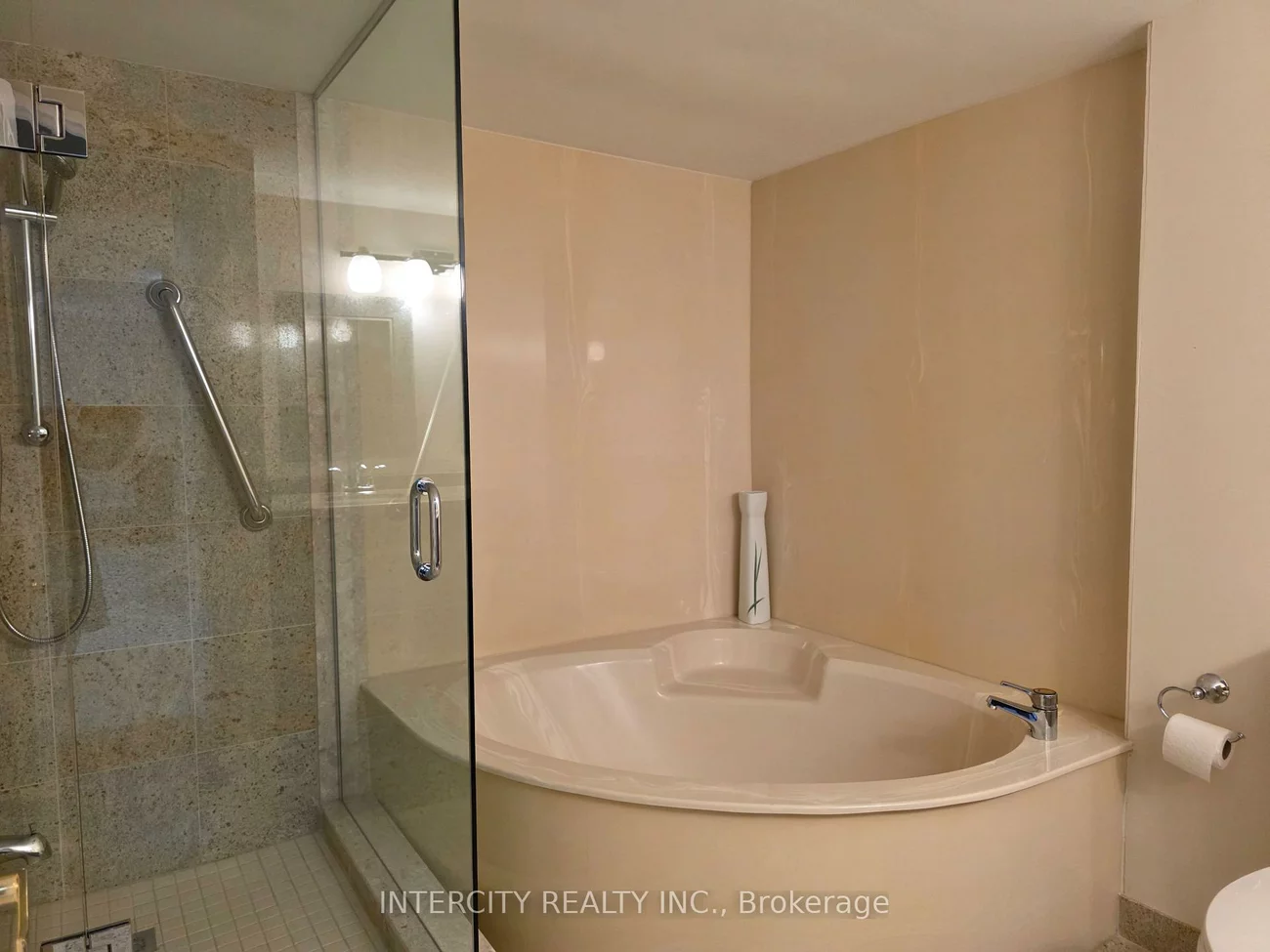 40, Harding, North Richvale, Richmond Hill