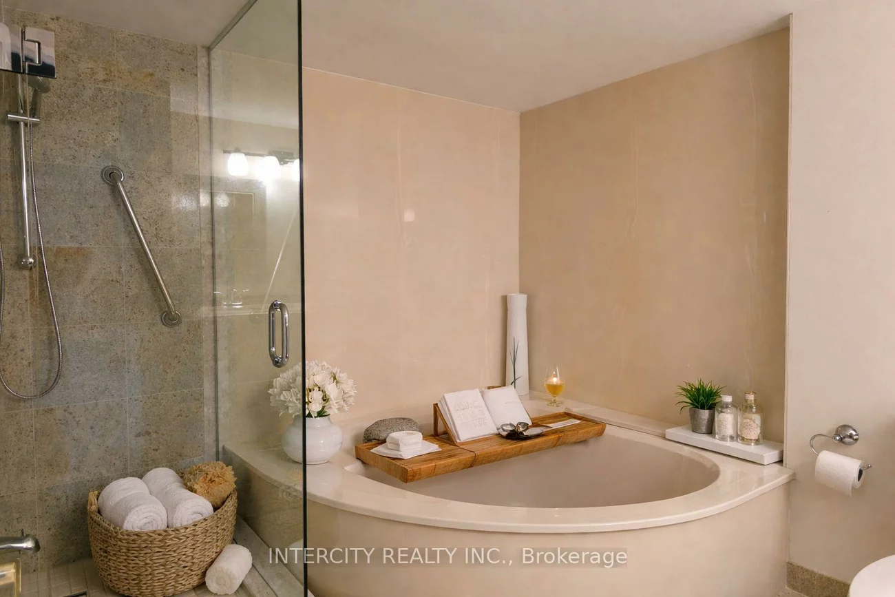 40, Harding, North Richvale, Richmond Hill