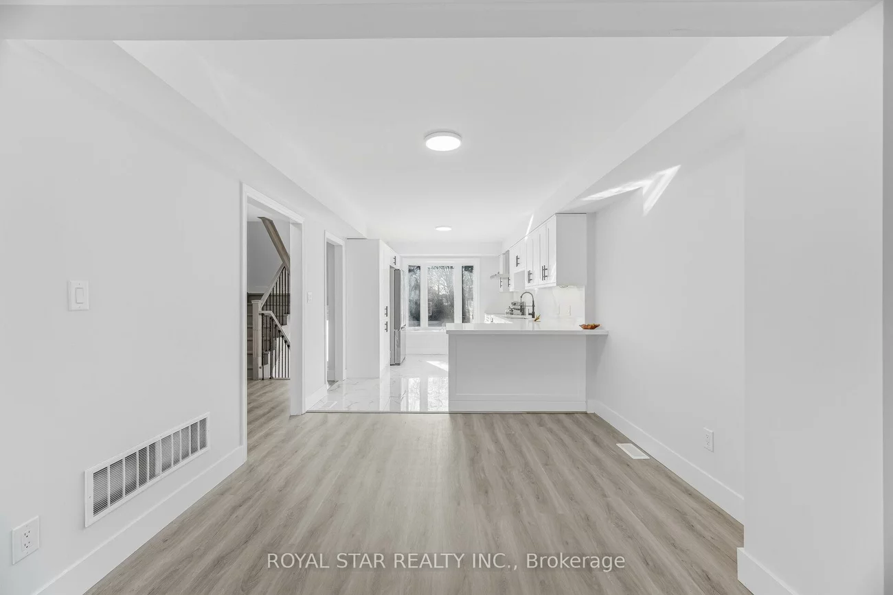 11, Plaisance, North Richvale, Richmond Hill