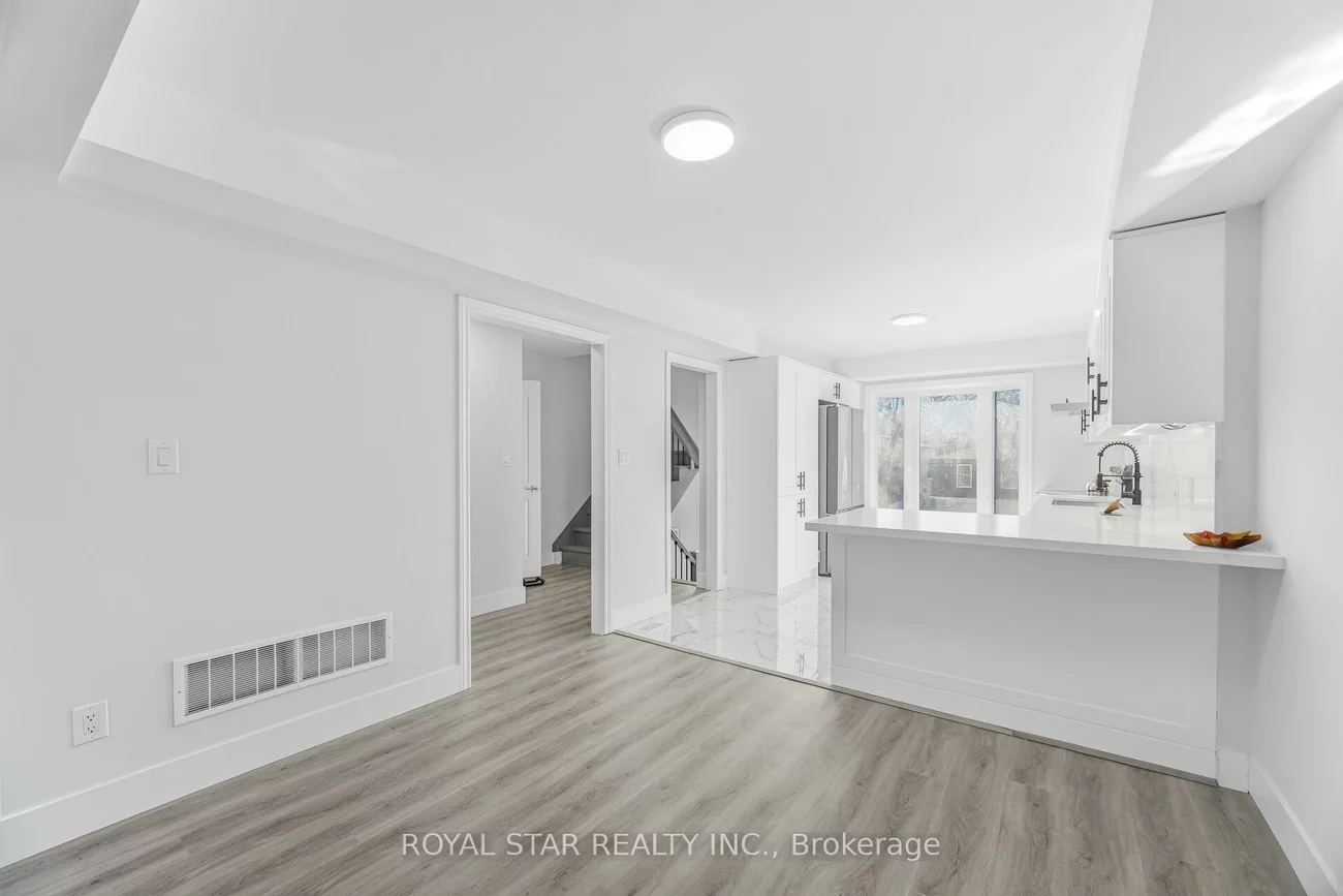 11, Plaisance, North Richvale, Richmond Hill