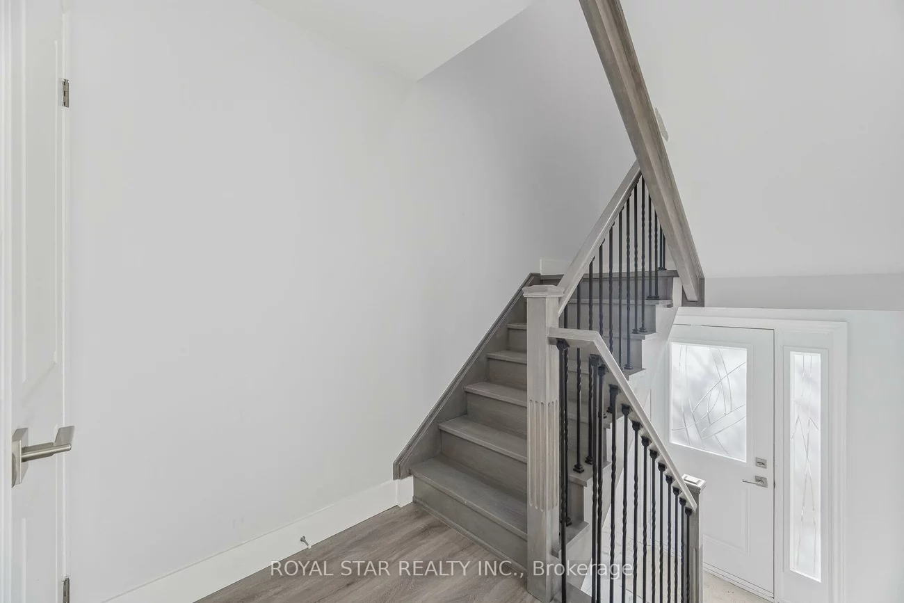 11, Plaisance, North Richvale, Richmond Hill