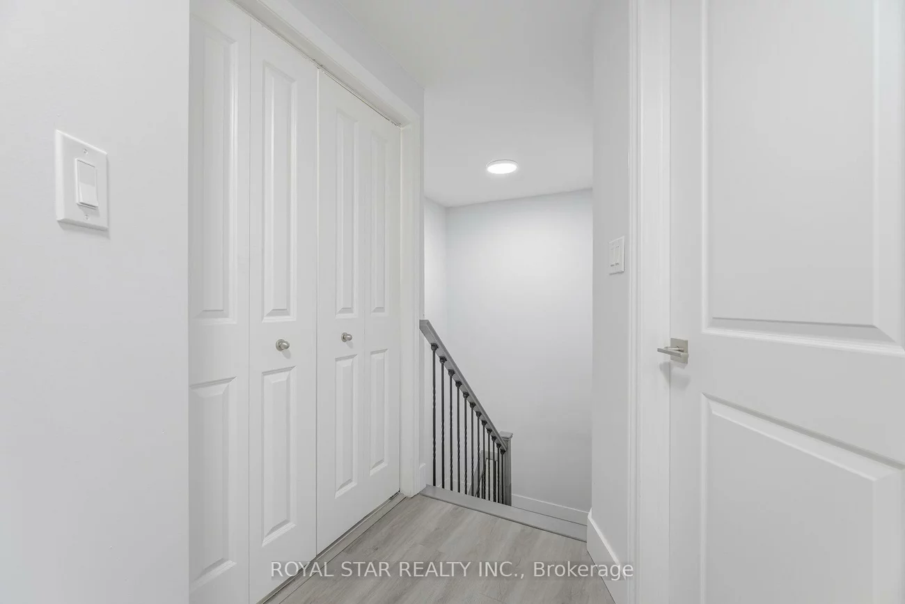 11, Plaisance, North Richvale, Richmond Hill