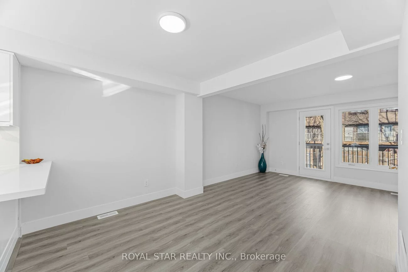 11, Plaisance, North Richvale, Richmond Hill