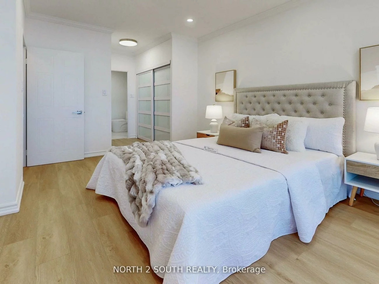 32, Clarissa, Harding, Richmond Hill