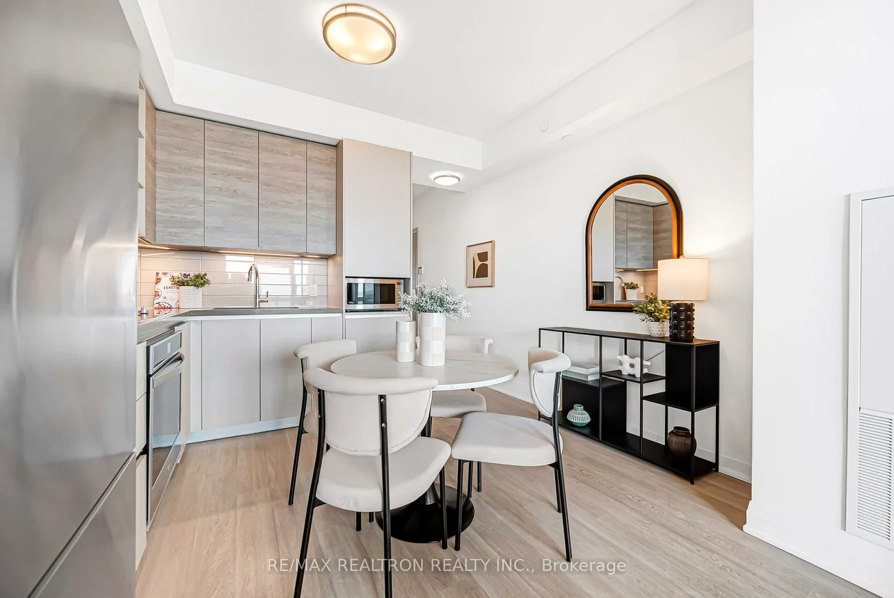 398, Hwy 7, Doncrest, Richmond Hill