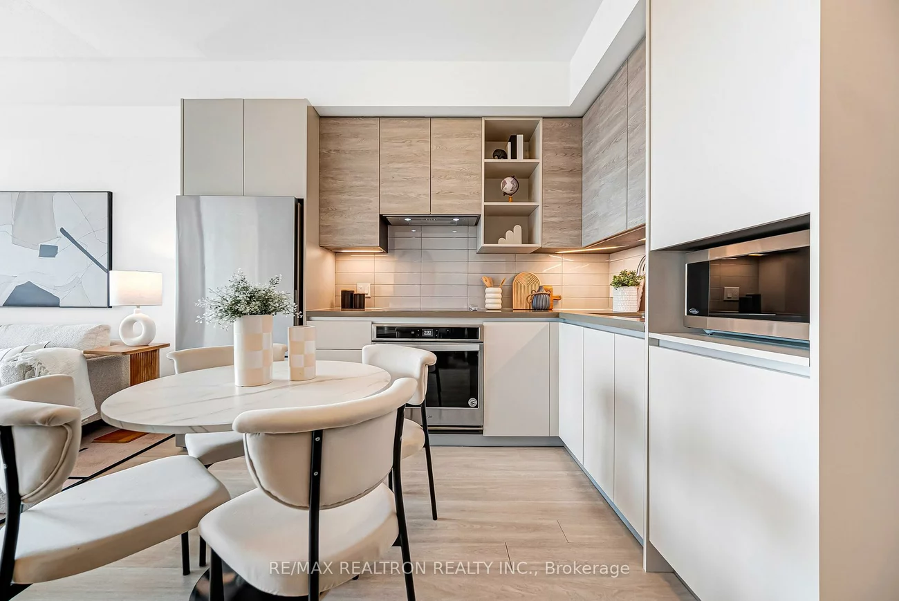 398, Hwy 7, Doncrest, Richmond Hill