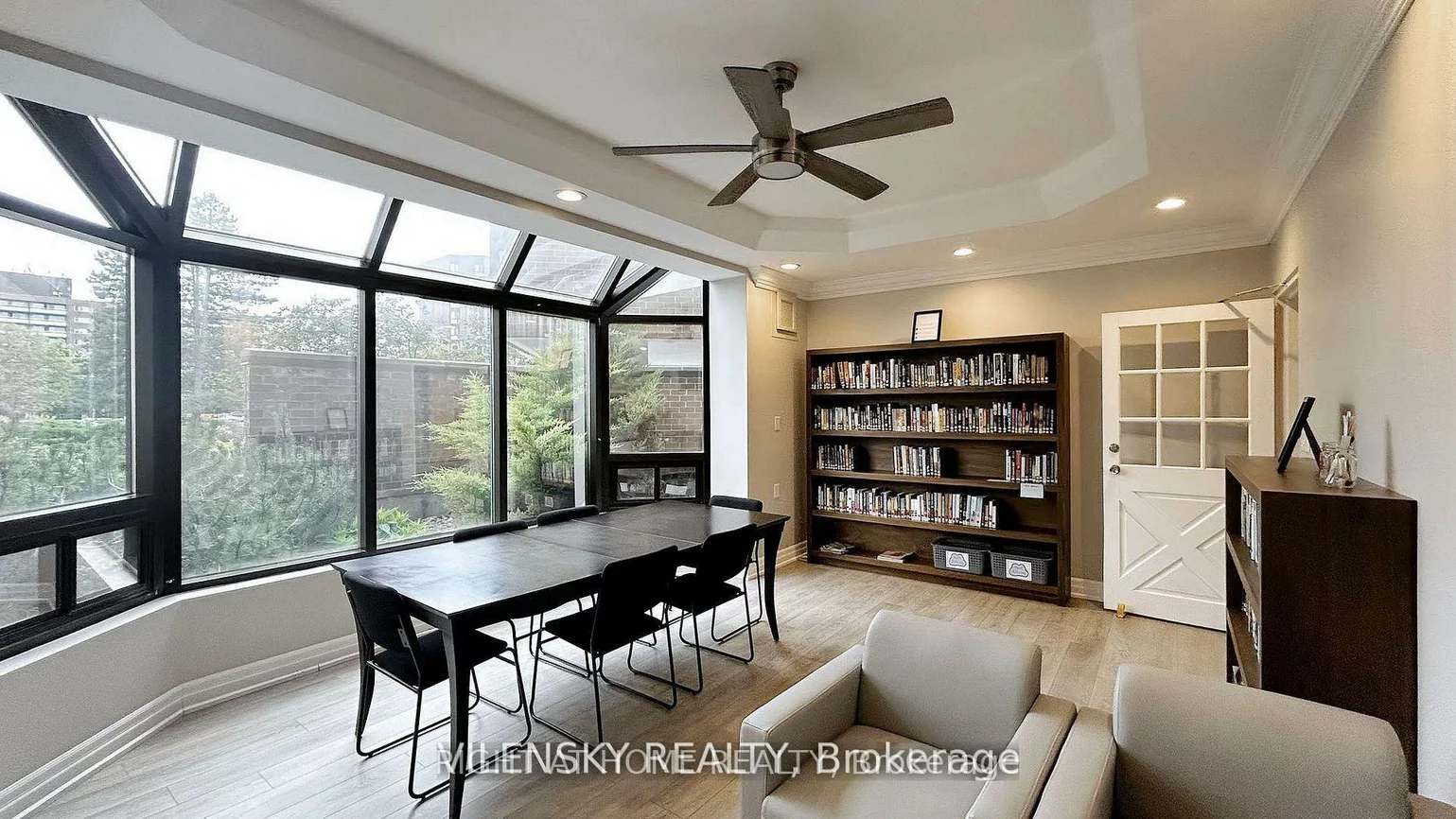 5, Weldrick, North Richvale, Richmond Hill