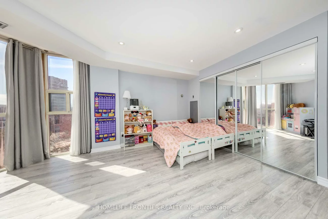 20, Baif, North Richvale, Richmond Hill