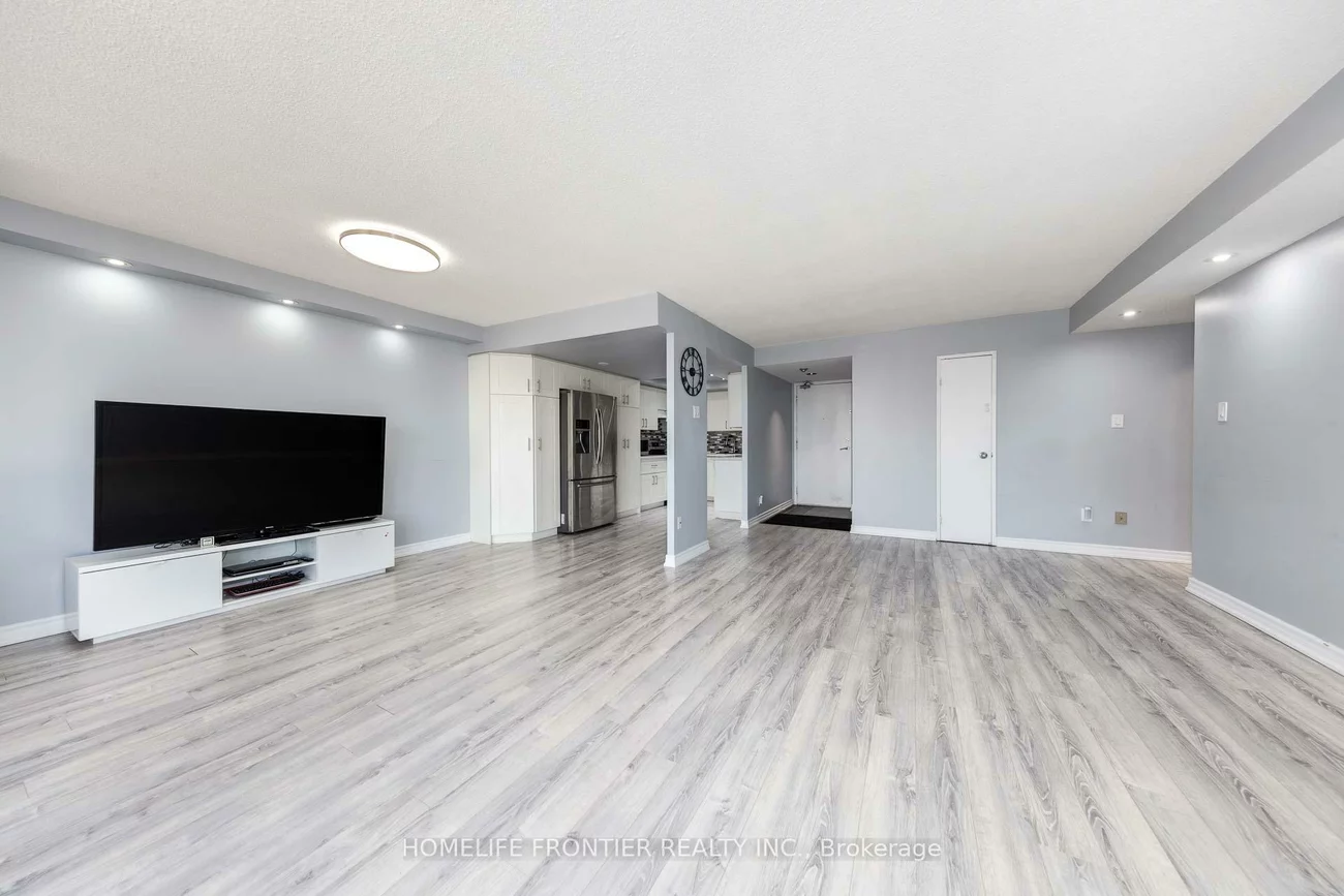 20, Baif, North Richvale, Richmond Hill