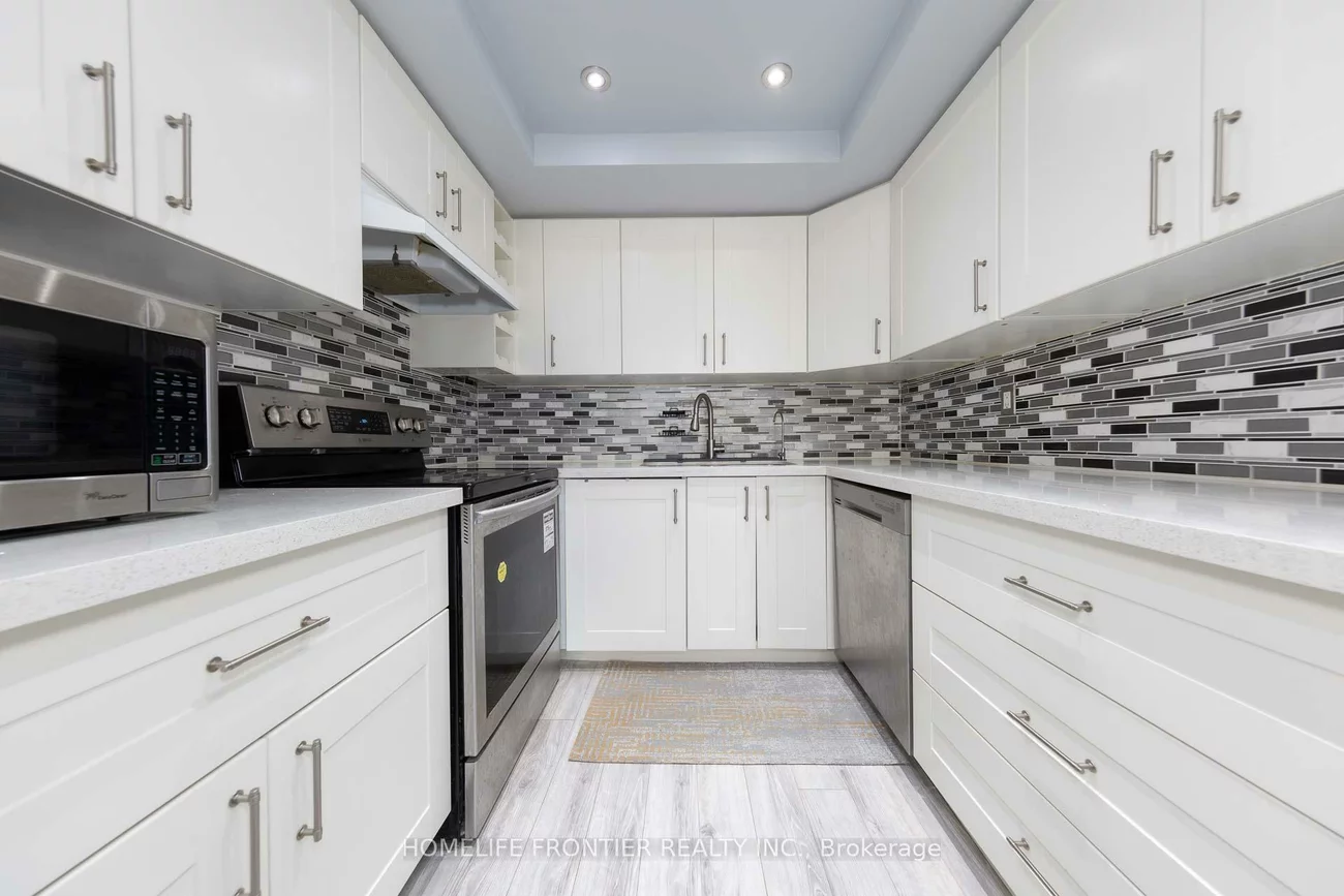 20, Baif, North Richvale, Richmond Hill