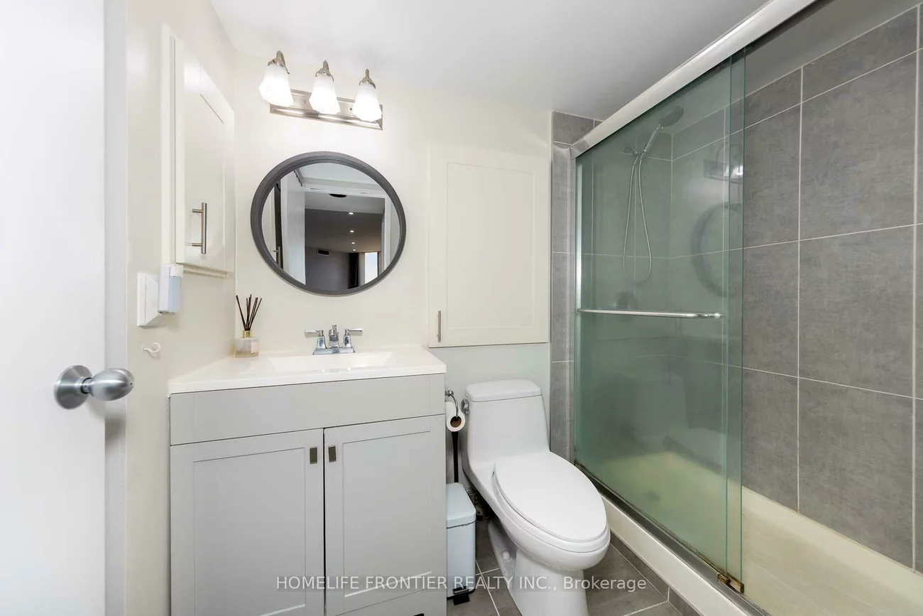 20, Baif, North Richvale, Richmond Hill