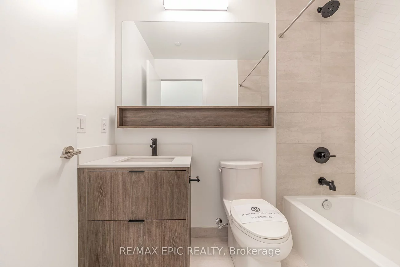 8888, Yonge, South Richvale, Richmond Hill
