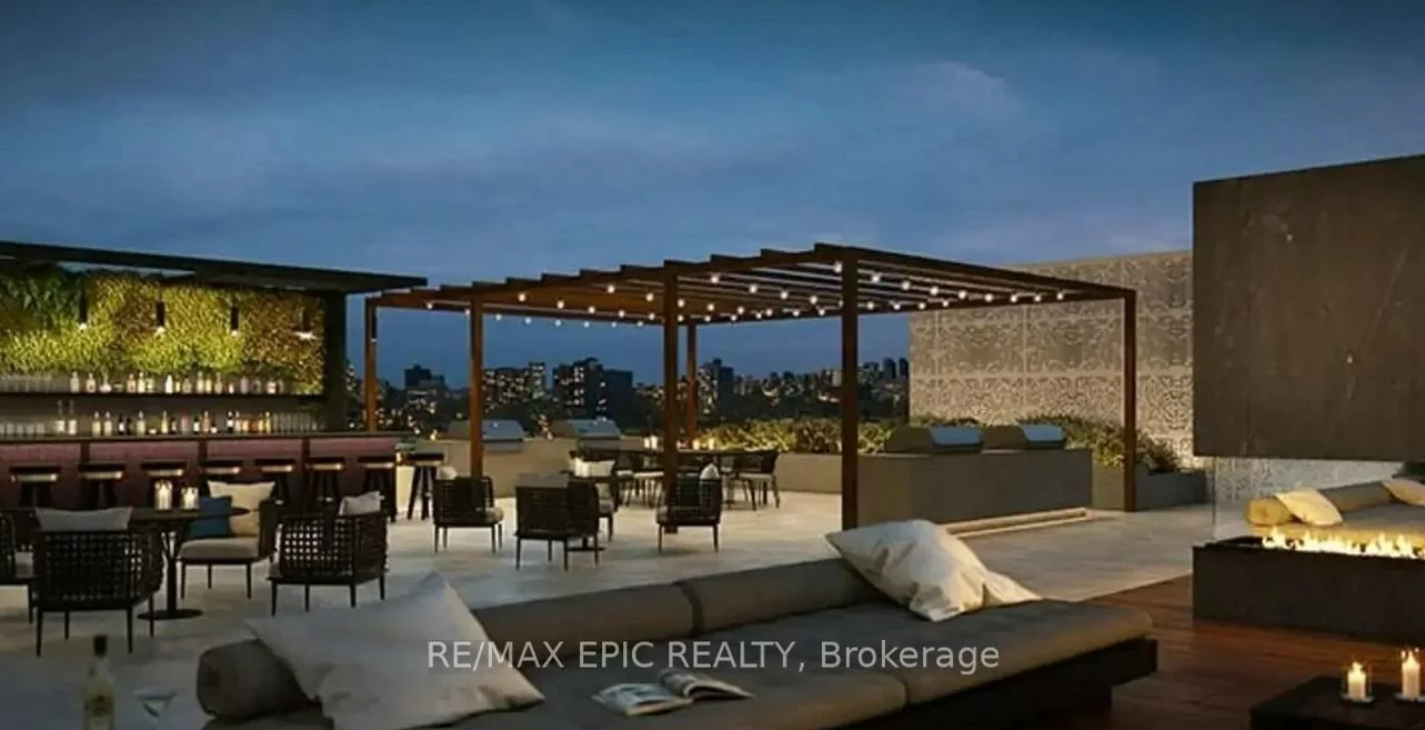 8888, Yonge, South Richvale, Richmond Hill