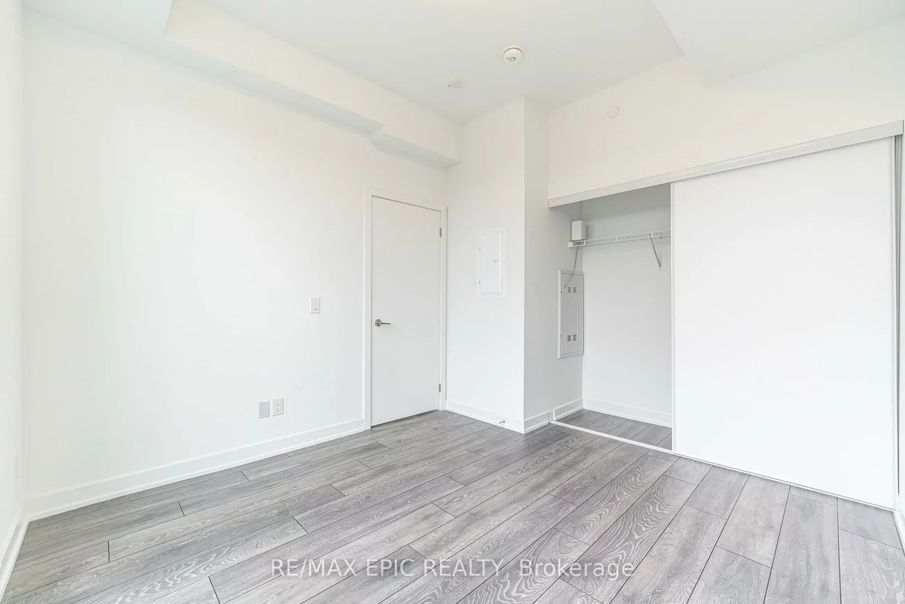 8888, Yonge, South Richvale, Richmond Hill