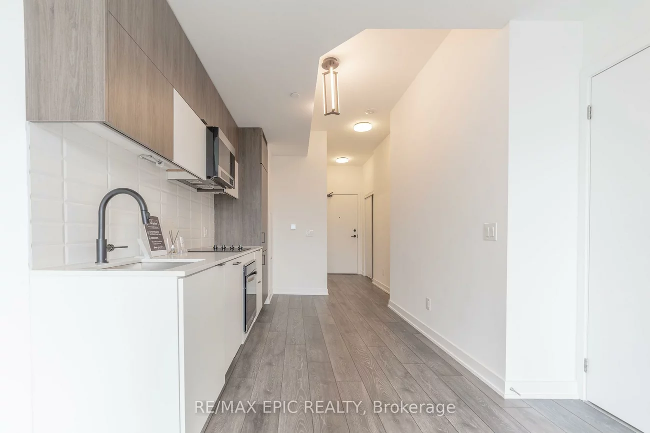 8888, Yonge, South Richvale, Richmond Hill