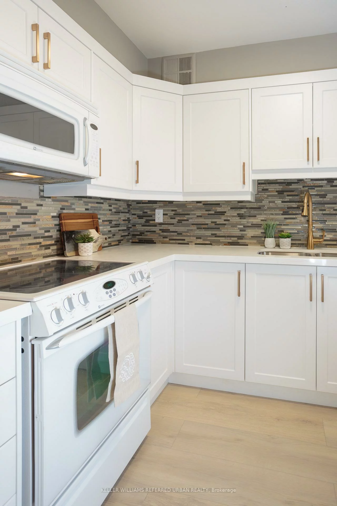 70, Baif, North Richvale, Richmond Hill