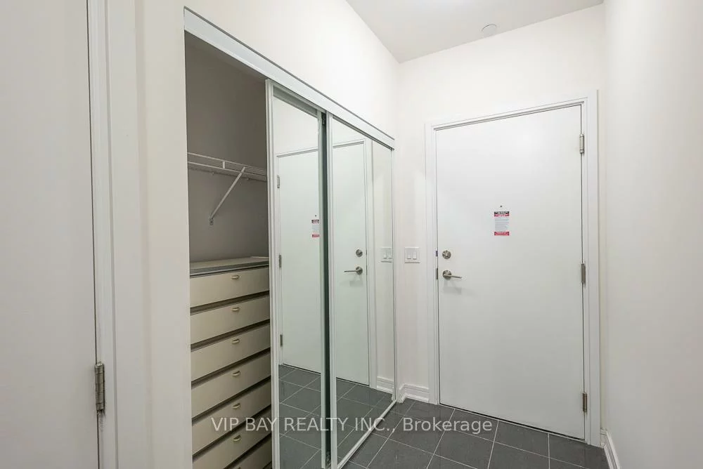 9201, Yonge, Langstaff, Richmond Hill