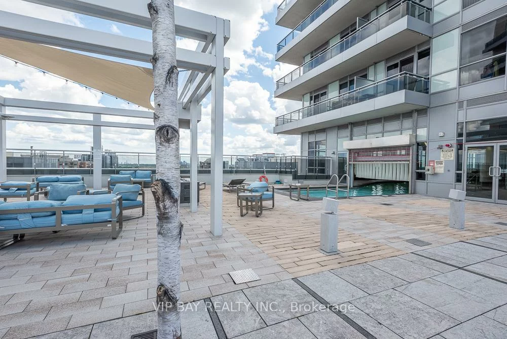 9201, Yonge, Langstaff, Richmond Hill