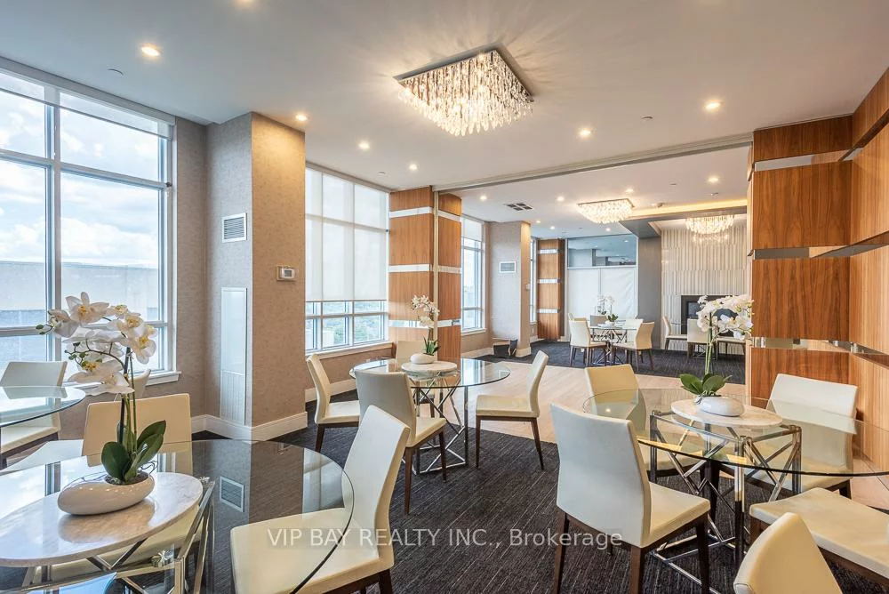 9201, Yonge, Langstaff, Richmond Hill