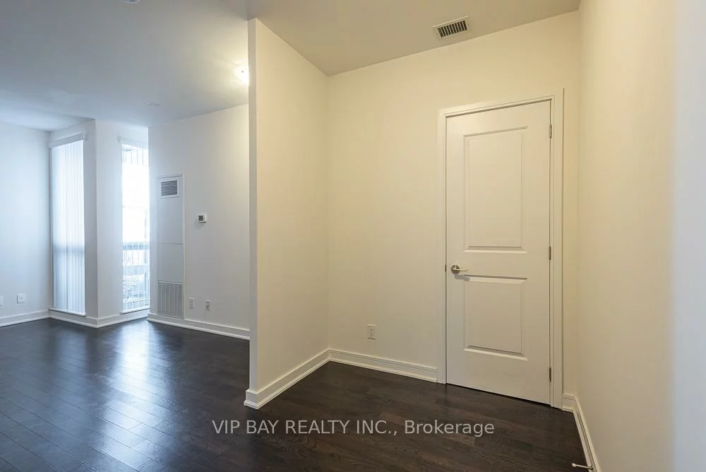 9201, Yonge, Langstaff, Richmond Hill
