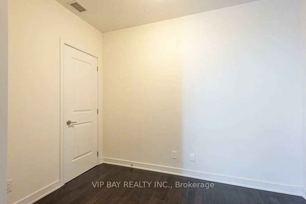 9201, Yonge, Langstaff, Richmond Hill