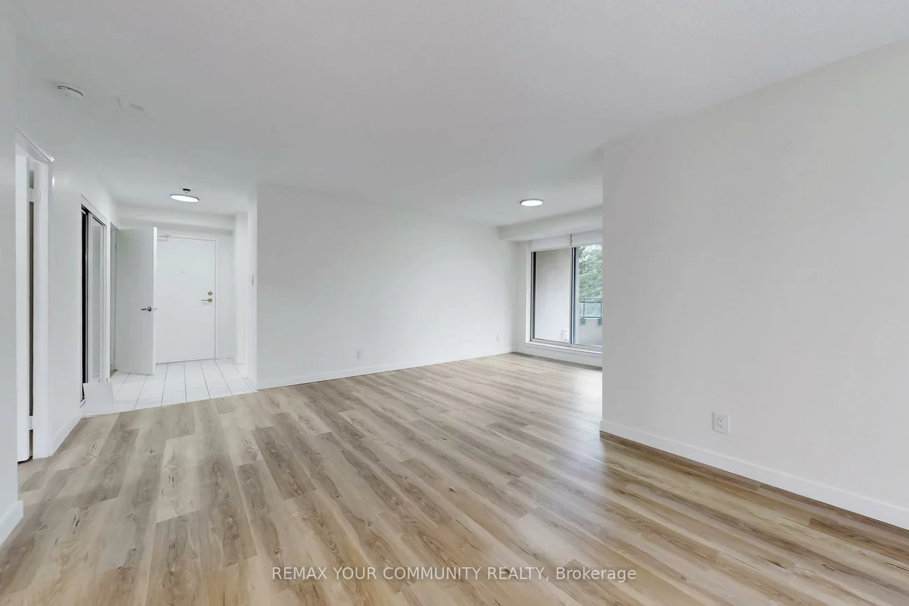 32, Clarissa, Harding, Richmond Hill