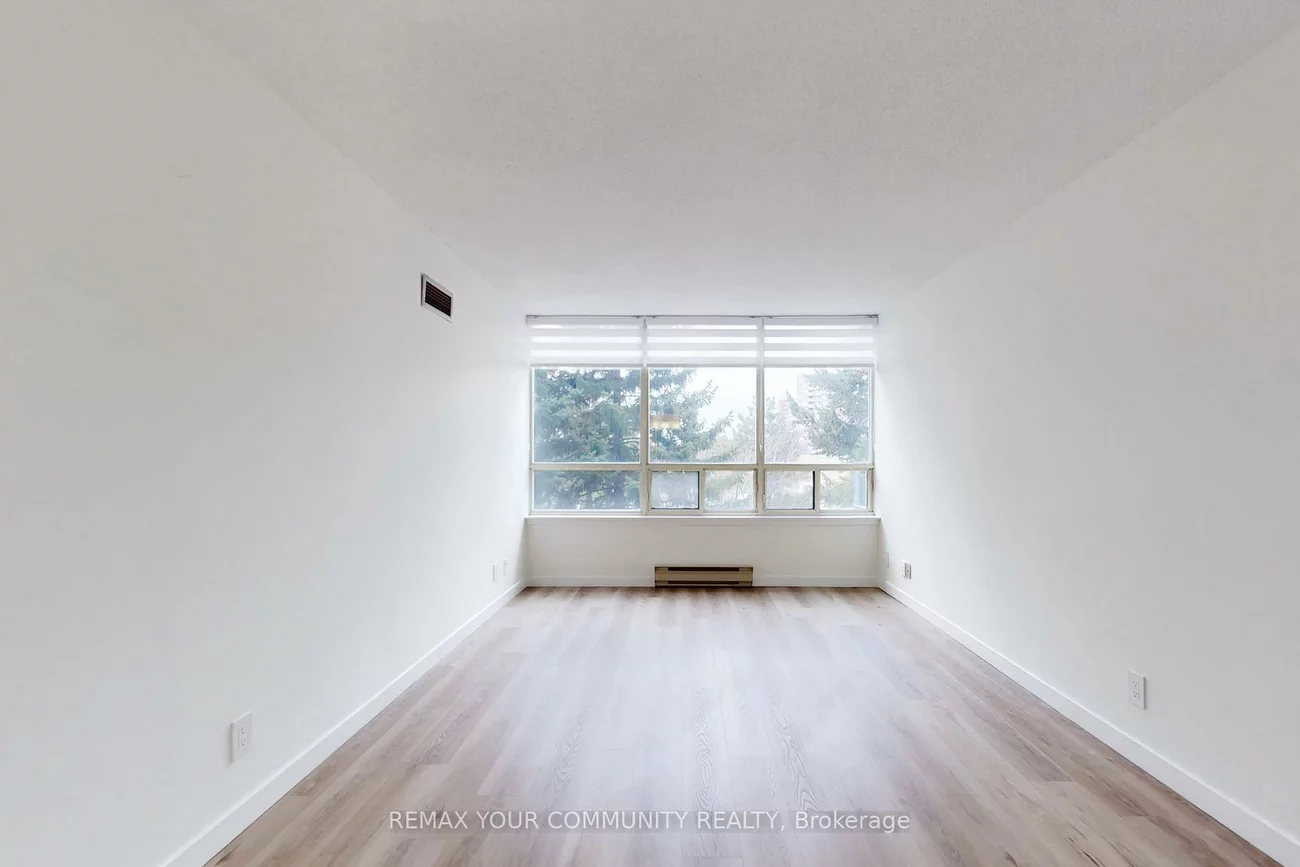 32, Clarissa, Harding, Richmond Hill