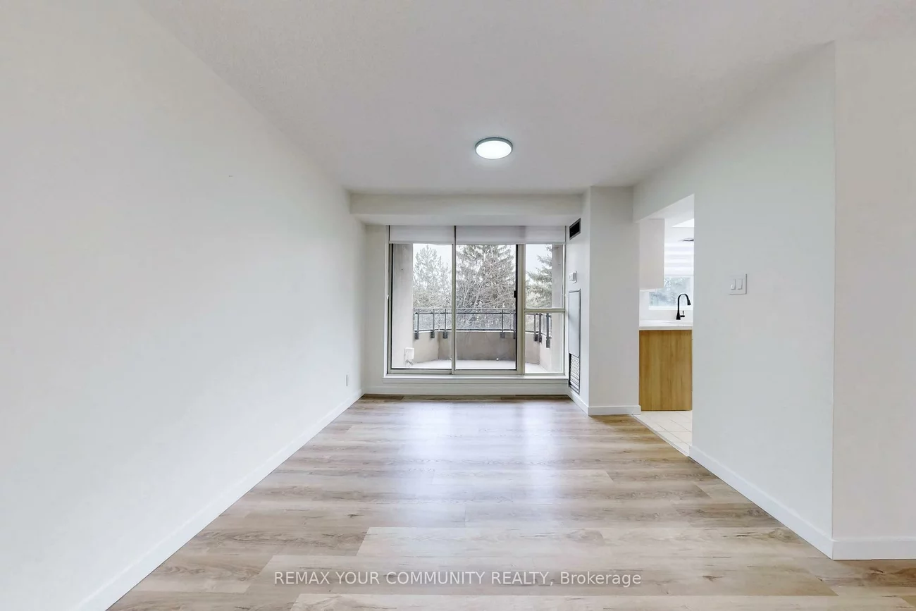 32, Clarissa, Harding, Richmond Hill