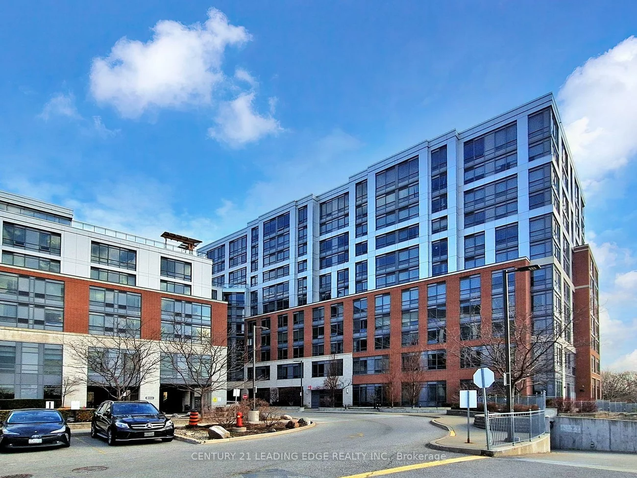 11211, Yonge, Devonsleigh, Richmond Hill