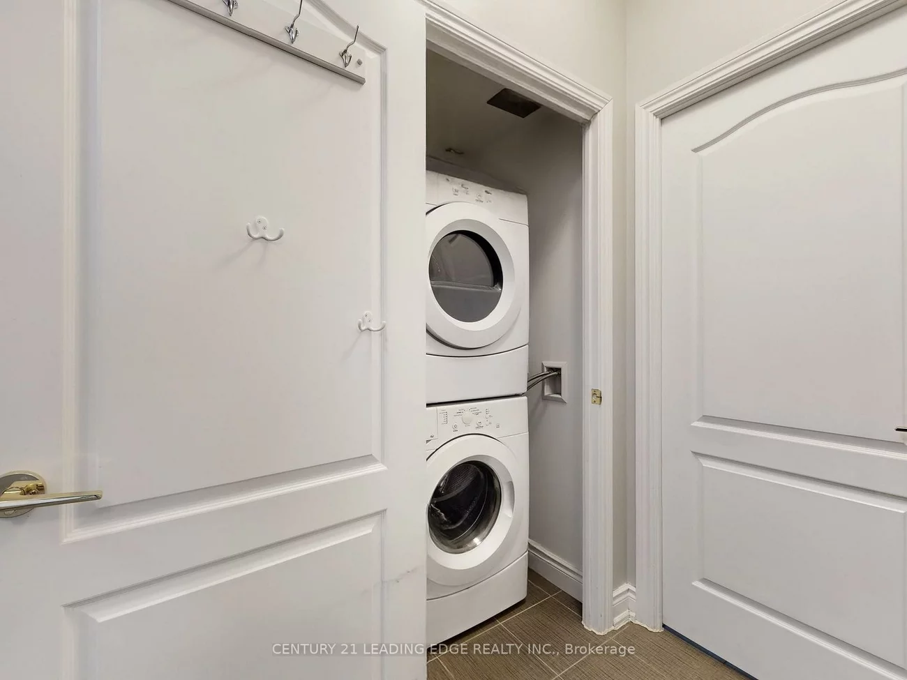 11211, Yonge, Devonsleigh, Richmond Hill