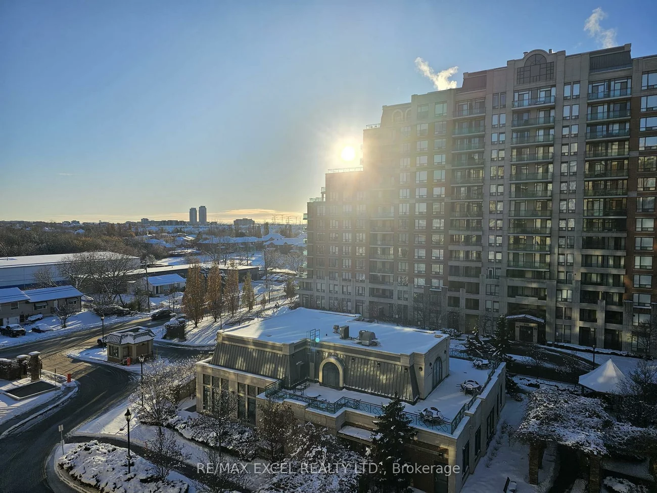 350, Red Maple, Langstaff, Richmond Hill