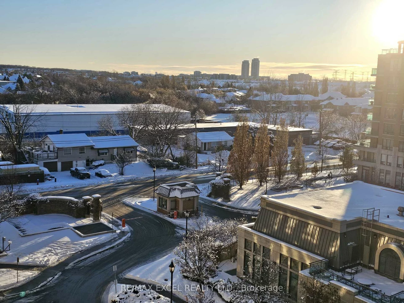 350, Red Maple, Langstaff, Richmond Hill