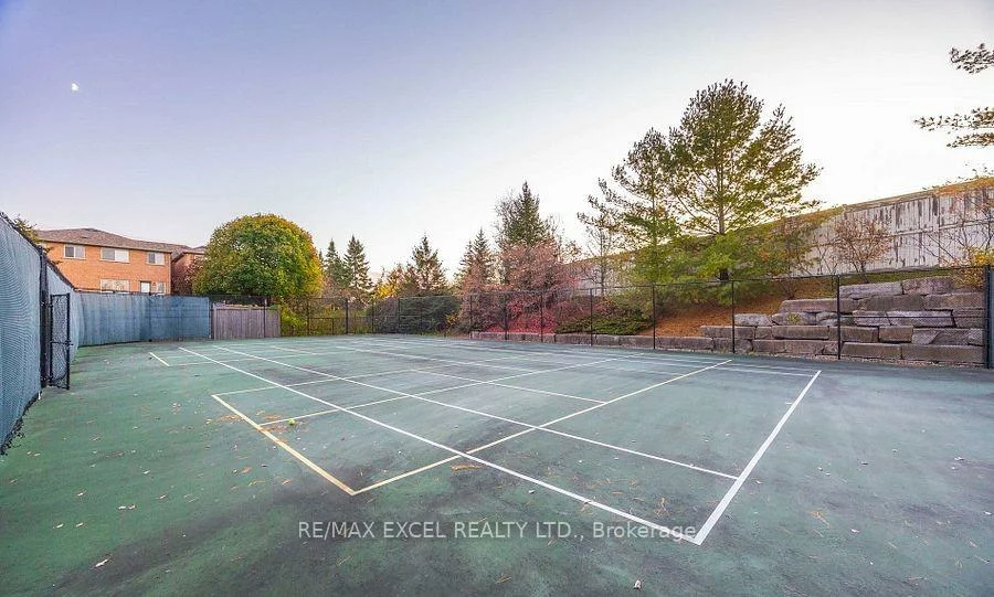 350, Red Maple, Langstaff, Richmond Hill