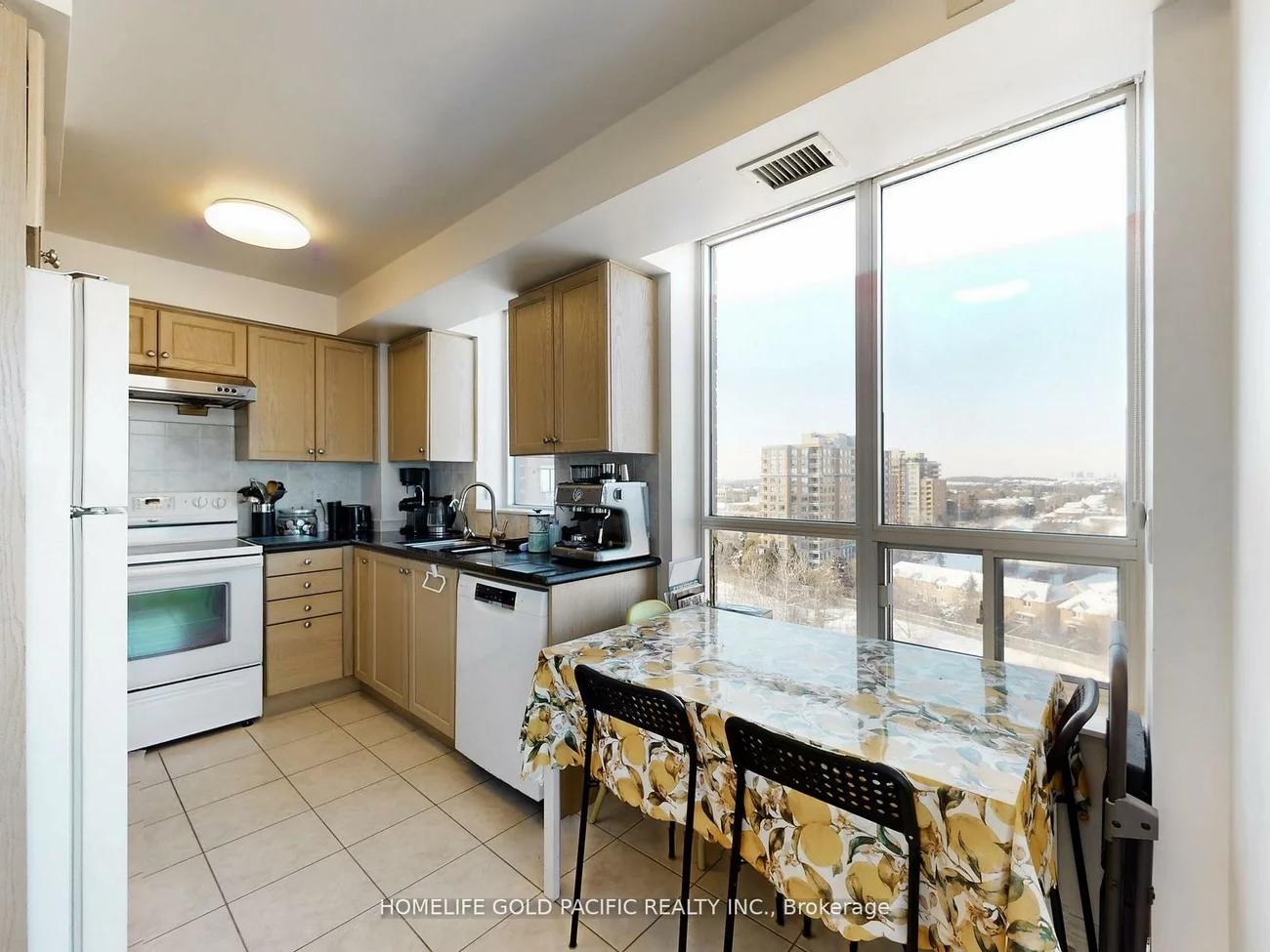 350, Red Maple, Langstaff, Richmond Hill