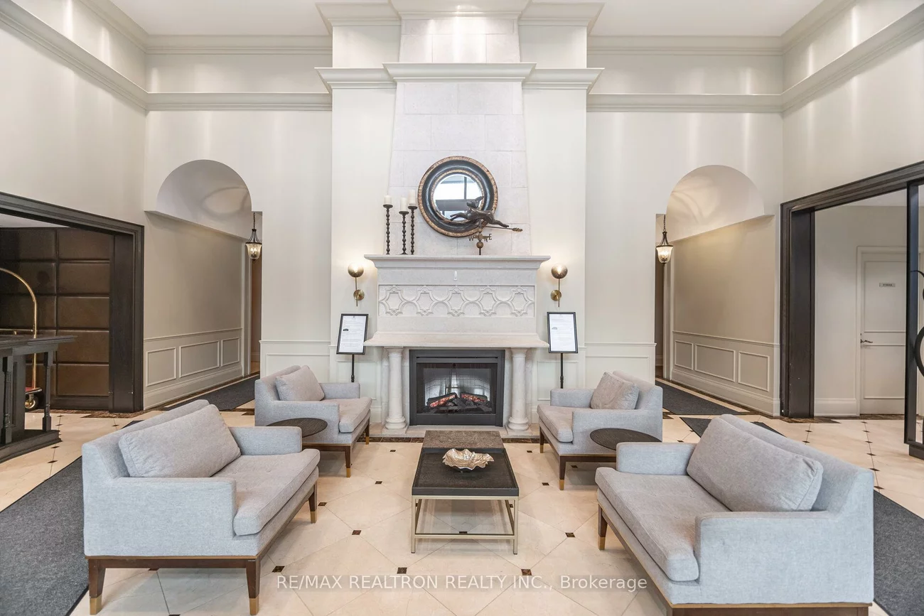 330, Red Maple, Langstaff, Richmond Hill