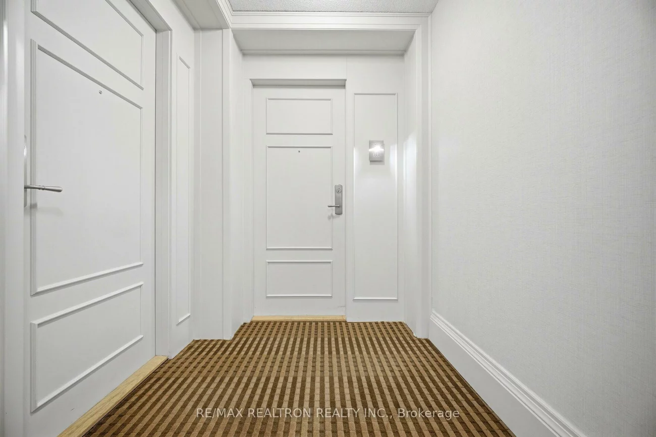 330, Red Maple, Langstaff, Richmond Hill