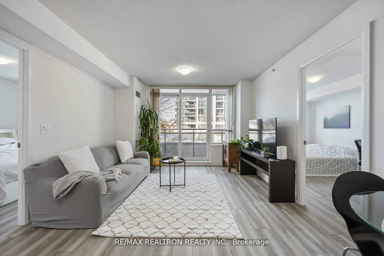 372, Highway 7, Doncrest, Richmond Hill