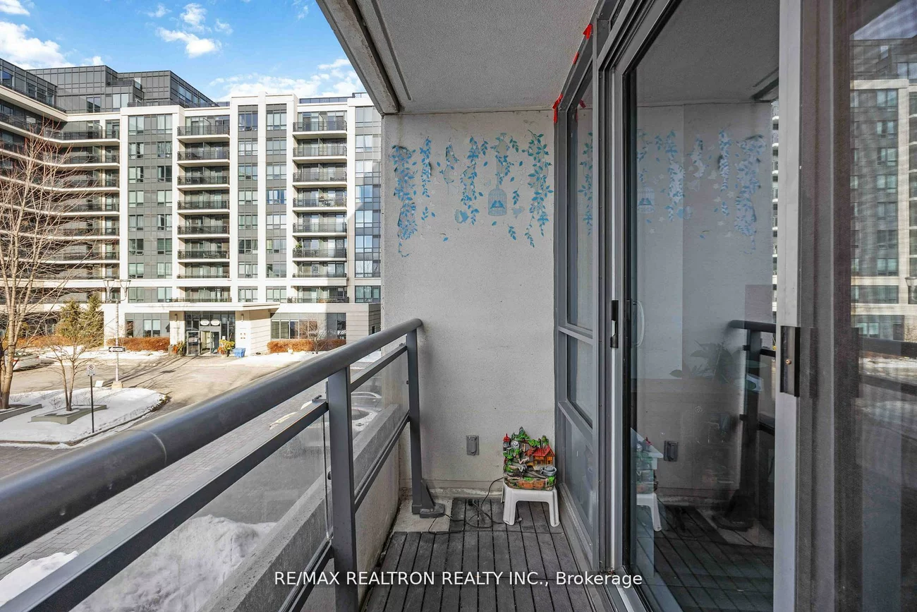 372, Highway 7, Doncrest, Richmond Hill