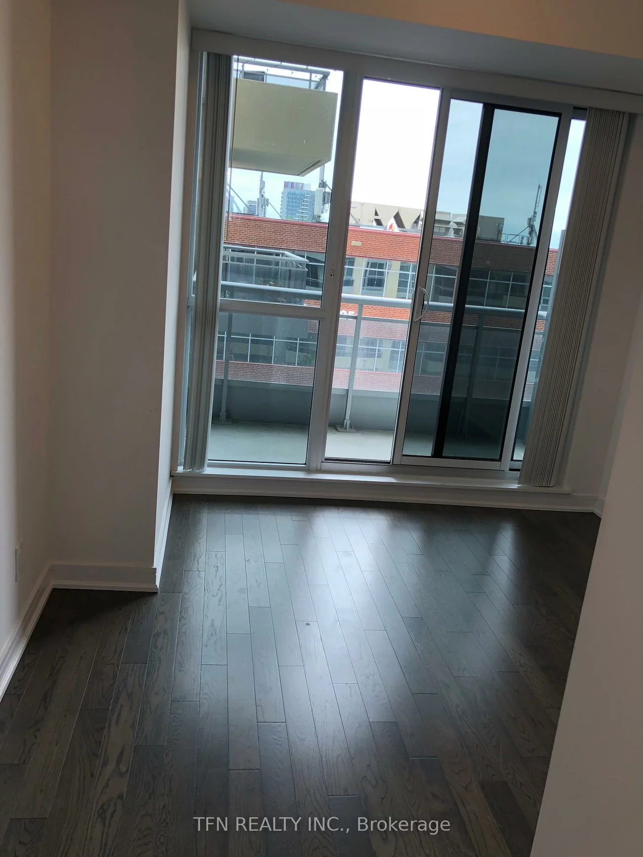 9201, yonge, Langstaff, Richmond Hill