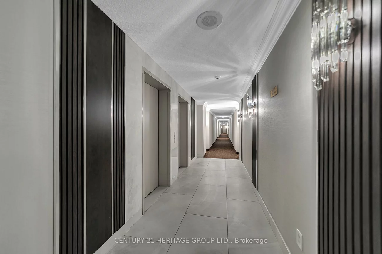 30, Harding, North Richvale, Richmond Hill