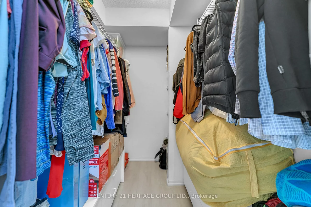 30, Harding, North Richvale, Richmond Hill