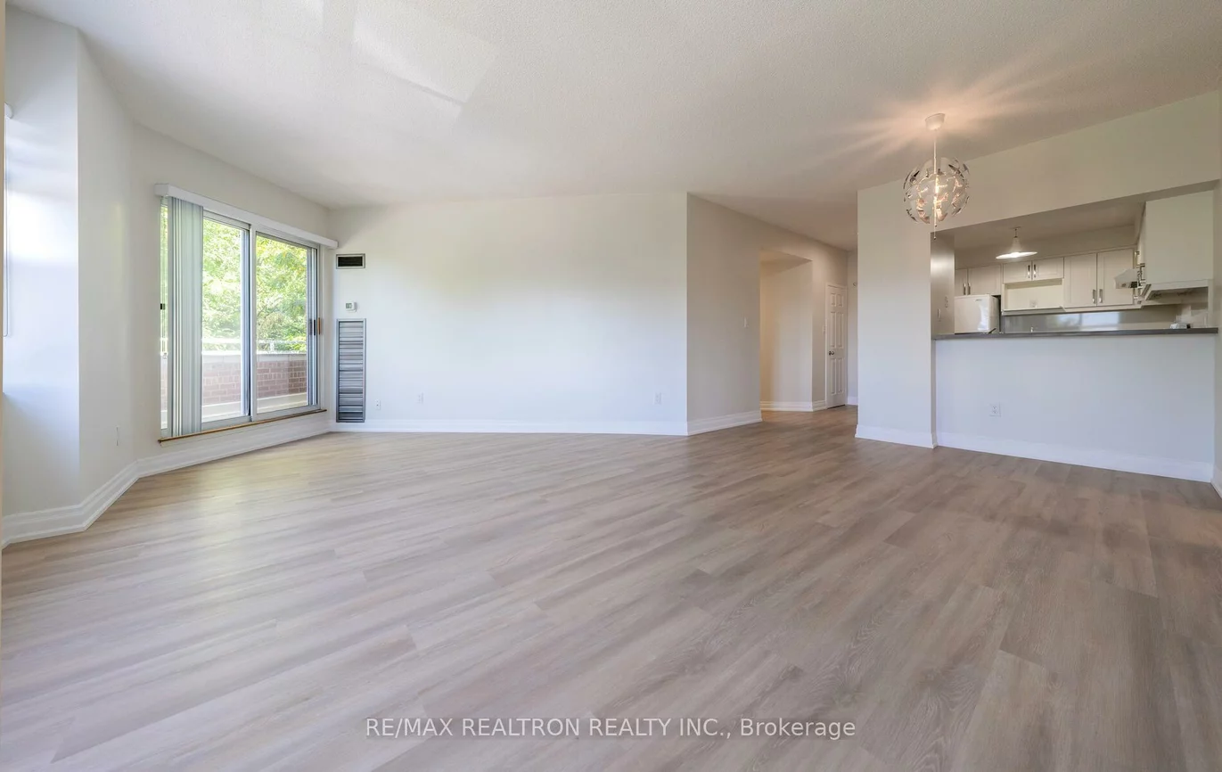 9, Chalmers, Doncrest, Richmond Hill