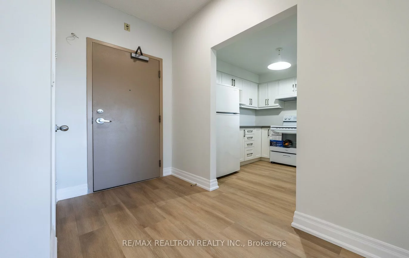 9, Chalmers, Doncrest, Richmond Hill