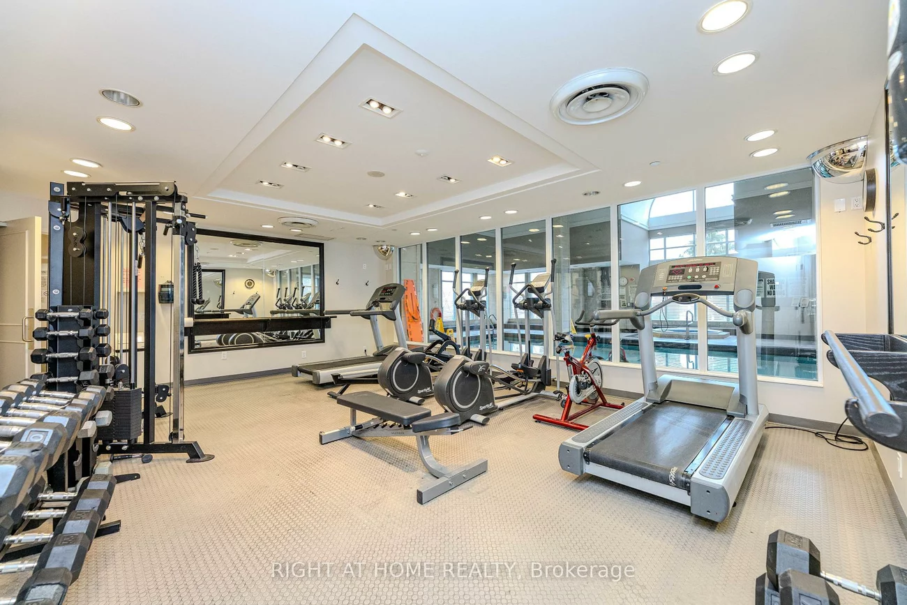 330, Red Maple, Langstaff, Richmond Hill