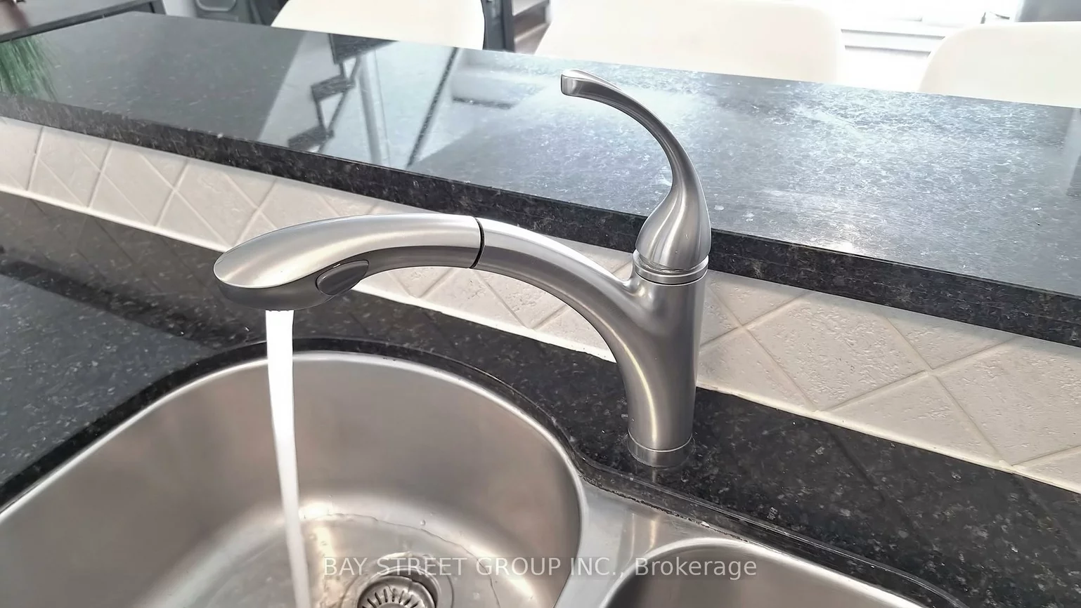 39, Oneida, Langstaff, Richmond Hill