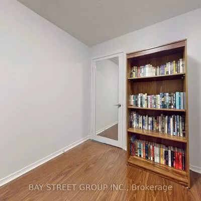 39, Oneida, Langstaff, Richmond Hill