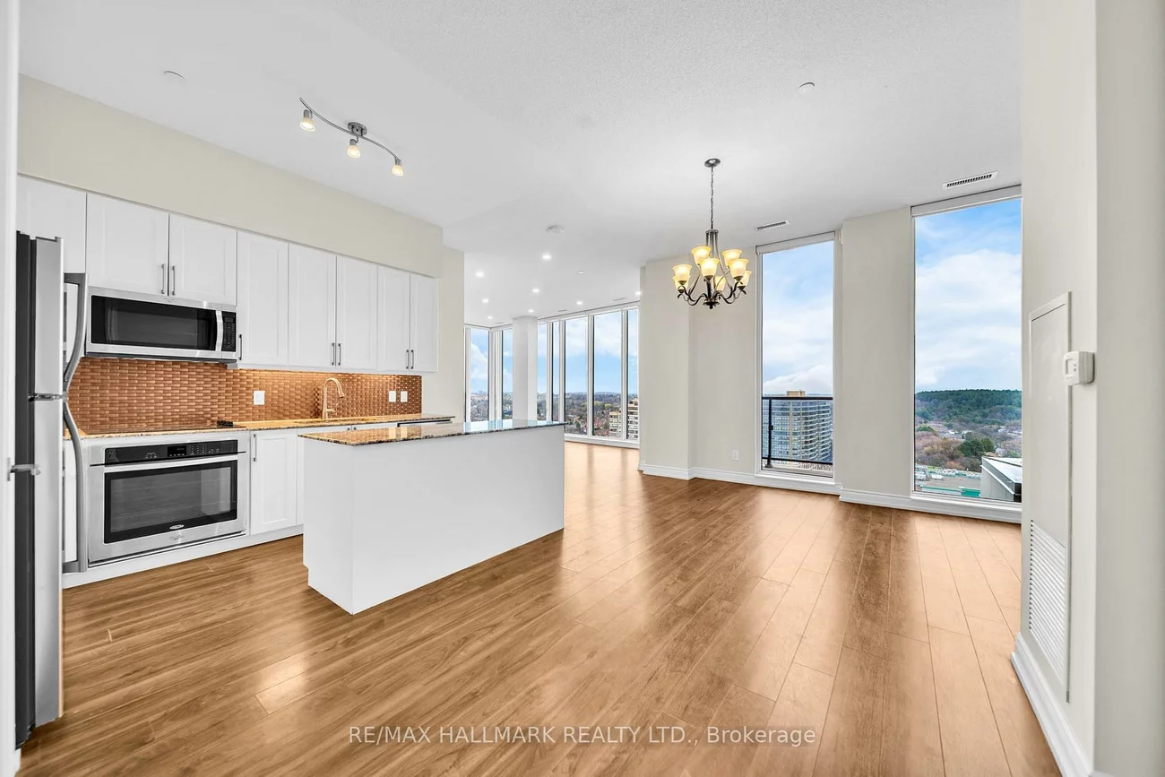 9600, Yonge, North Richvale, Richmond Hill