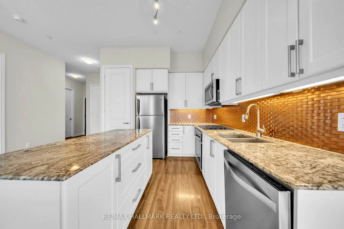 9600, Yonge, North Richvale, Richmond Hill