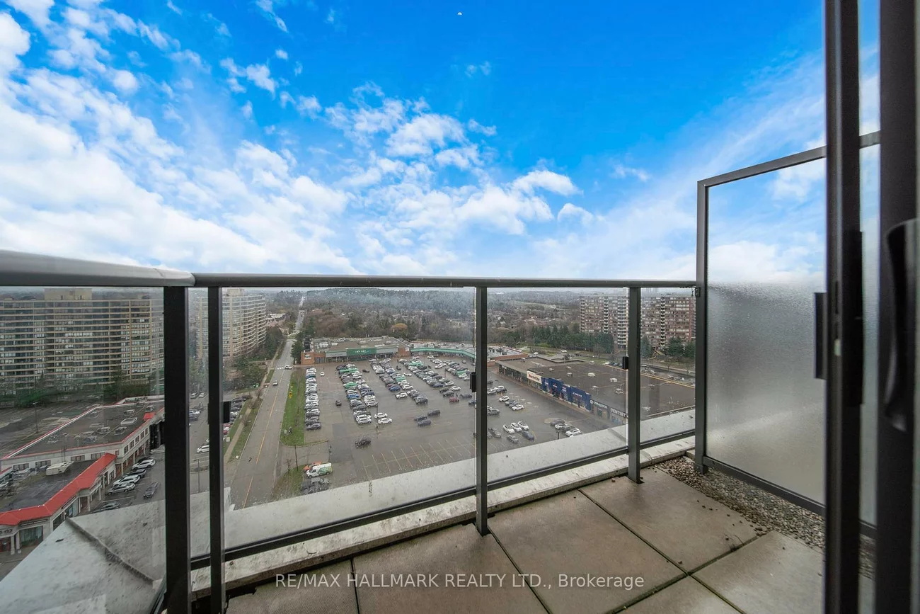 9600, Yonge, North Richvale, Richmond Hill